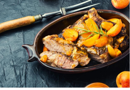 لحم ضانى بالمشمش والزبادى